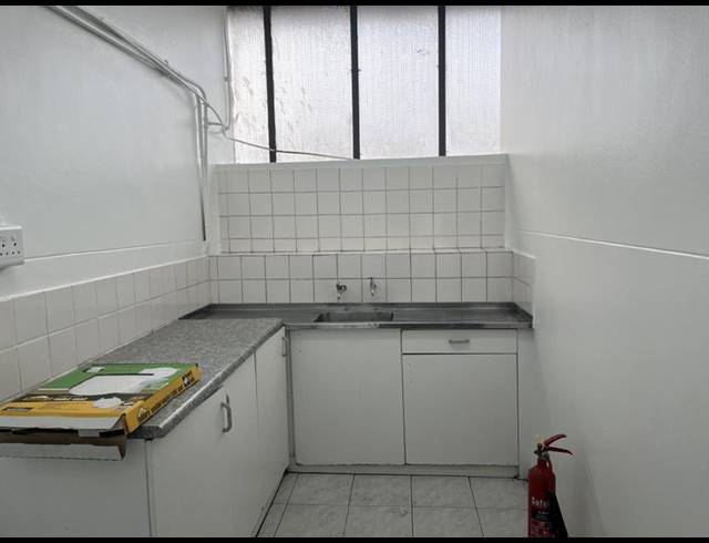 INDUSTRIAL PROPERTY TO RENT IN PAARDEN EILAND